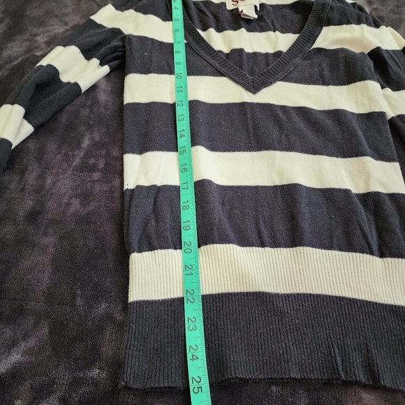 SO Vintage Y2K Retro Black & White Striped V Neck Stretch Long Sleeve Sweater- S - Picture 4 of 6